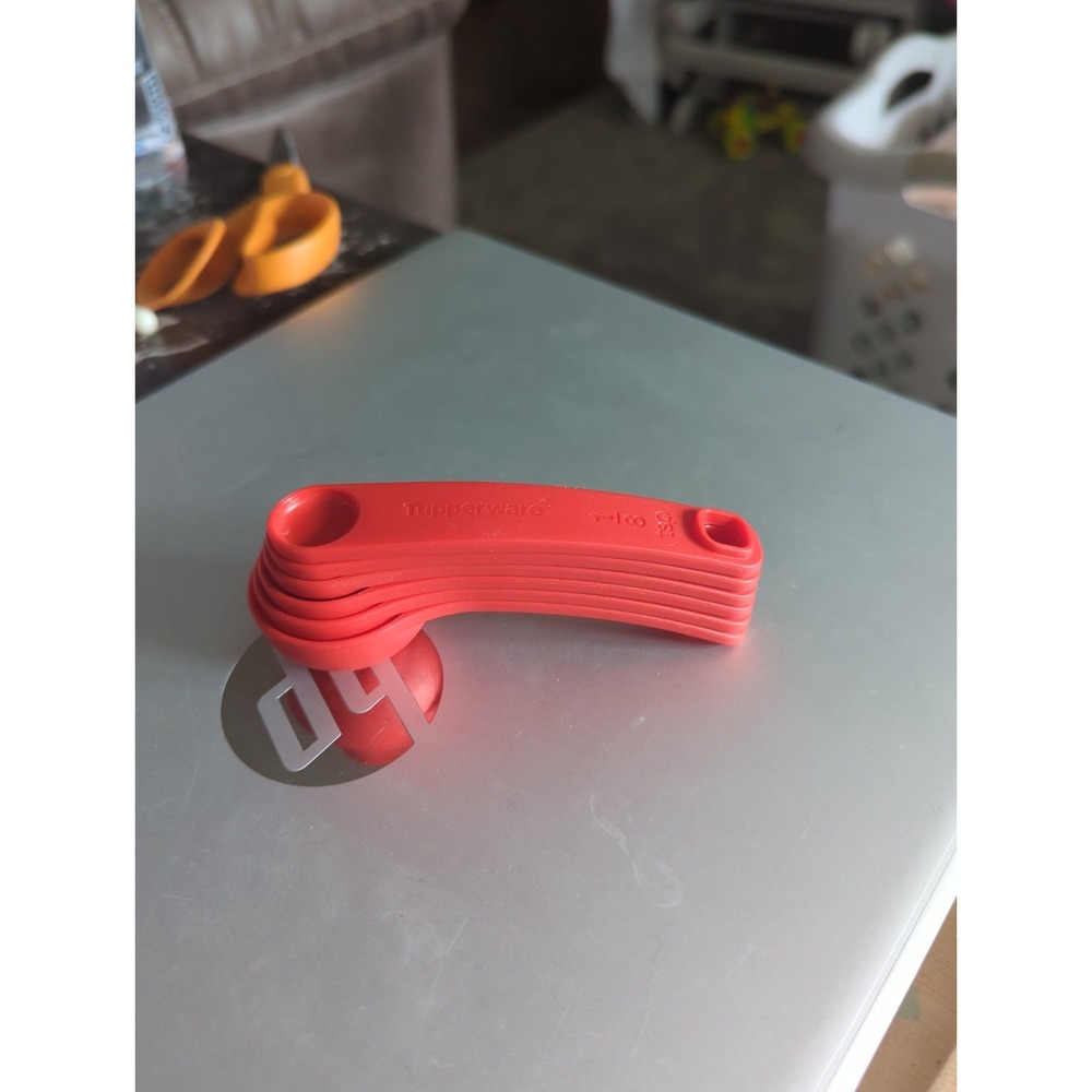 Tupperware Measuring Spoons Chili Red Nesting Complete Set Of 6